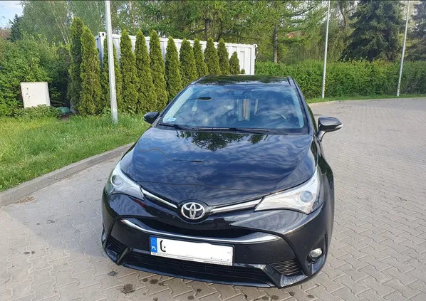 lubuskie Toyota Avensis cena 69500 przebieg: 165200, rok produkcji 2016 z Gdynia